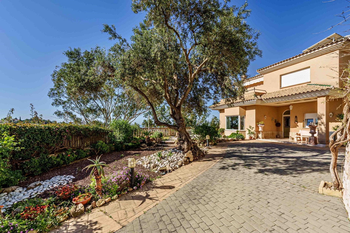 Vrijstaande Villa in Málaga Este-2