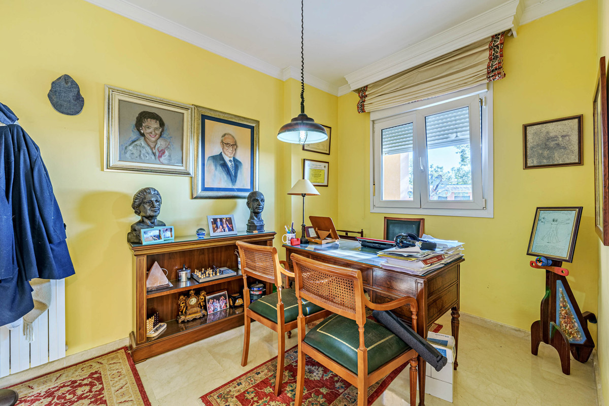 Vrijstaande Villa in Málaga Este-7