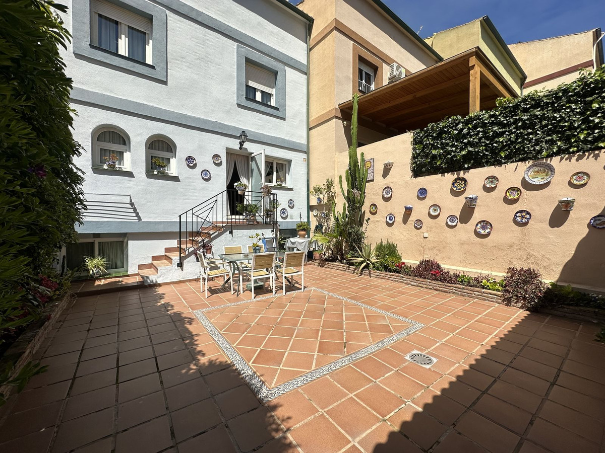 Geschakelde Woning in Málaga Este-14