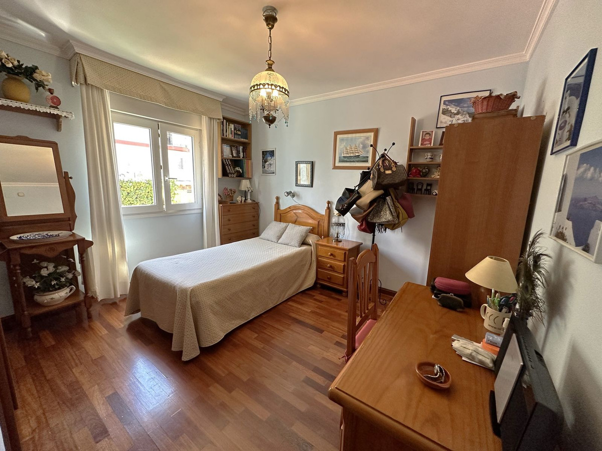 Geschakelde Woning in Málaga Este-20