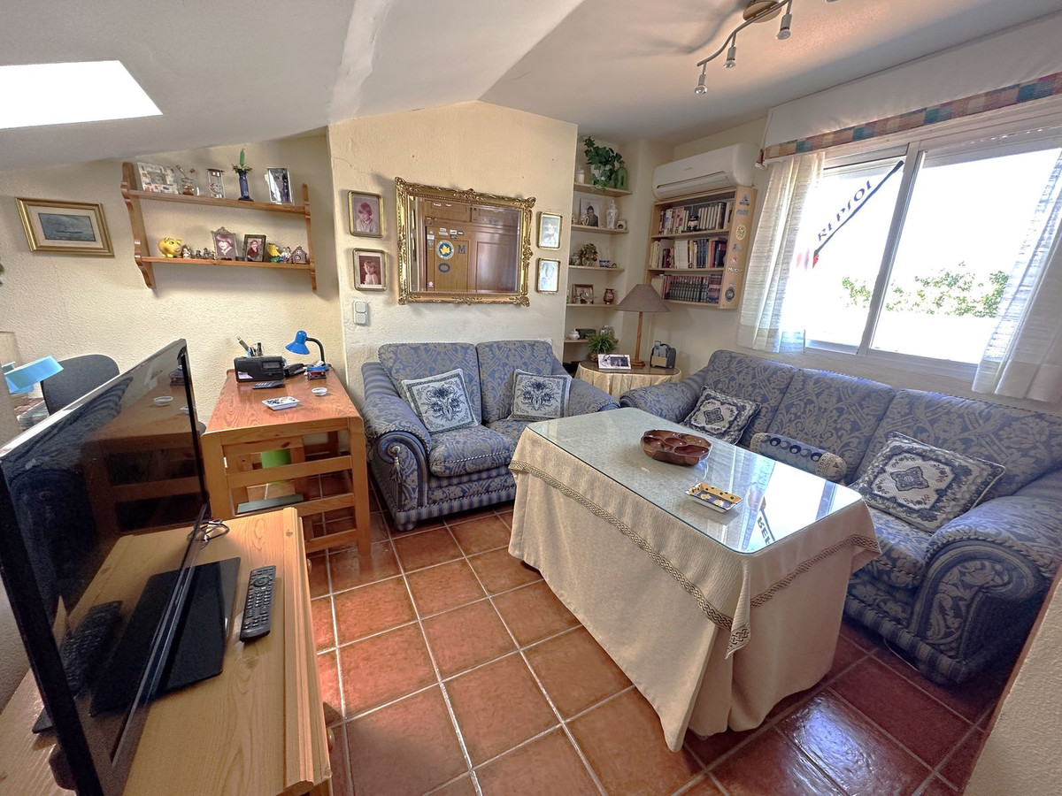 Geschakelde Woning in Málaga Este-24