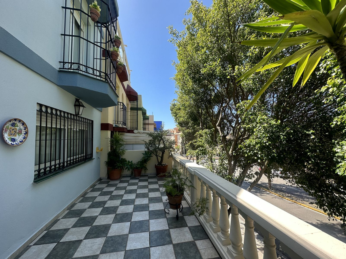 Geschakelde Woning in Málaga Este-3