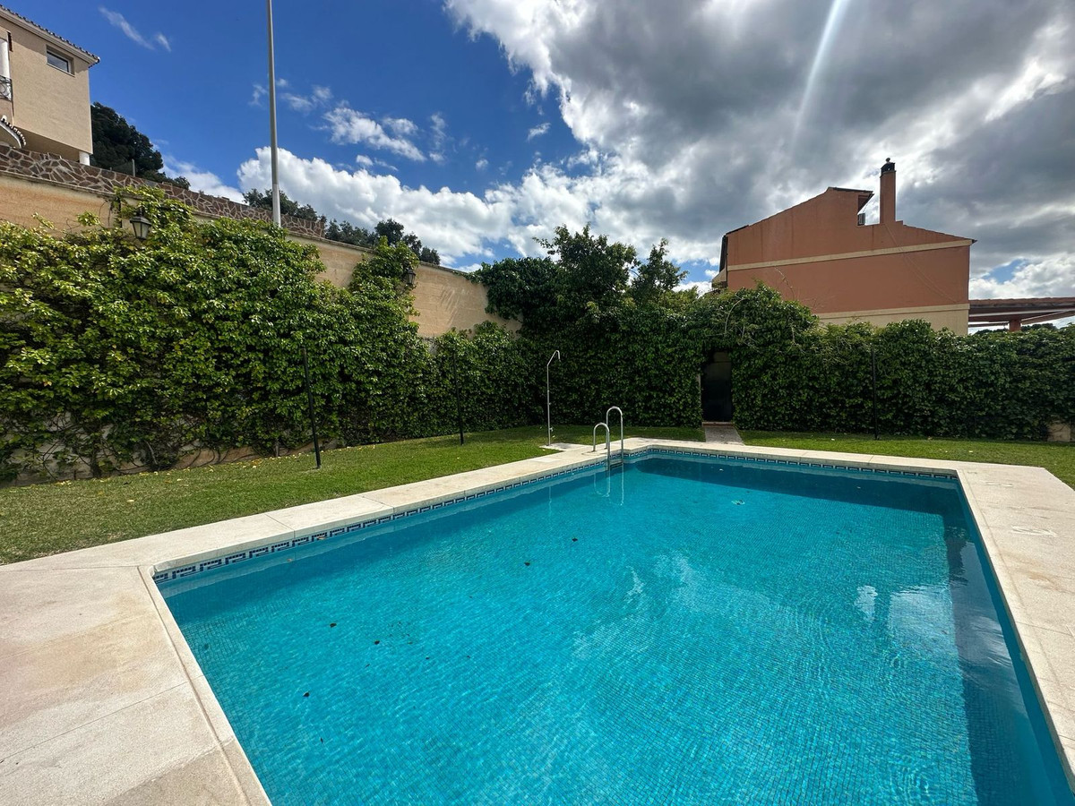 Geschakelde Woning in Málaga Este-38