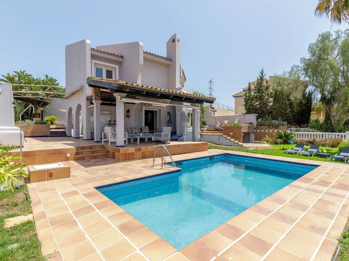 Vrijstaande Villa in Málaga Este-1