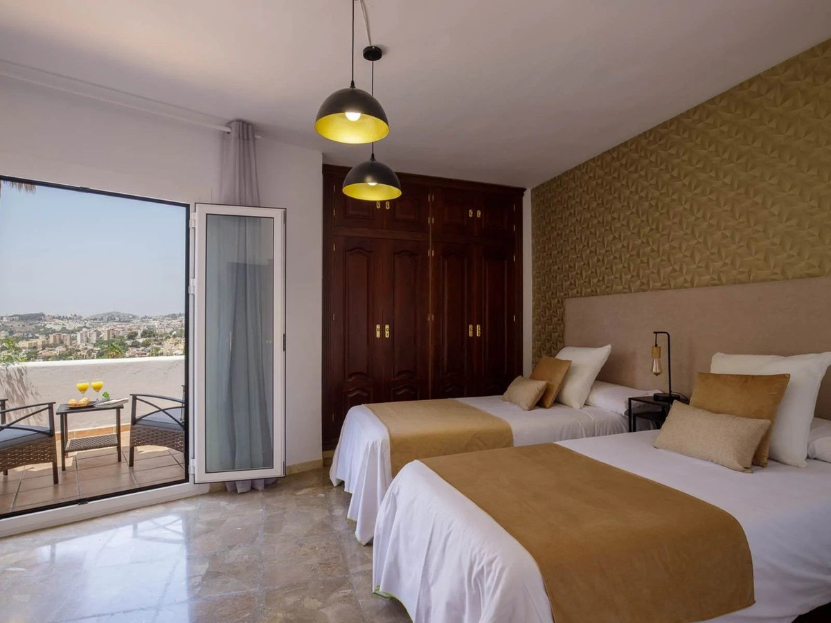 Vrijstaande Villa in Málaga Este-11