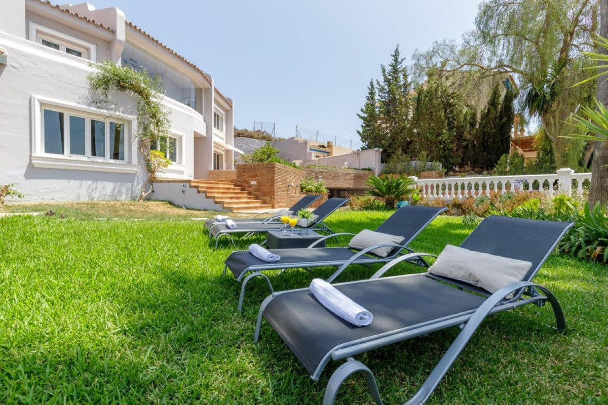 Vrijstaande Villa in Málaga Este-19