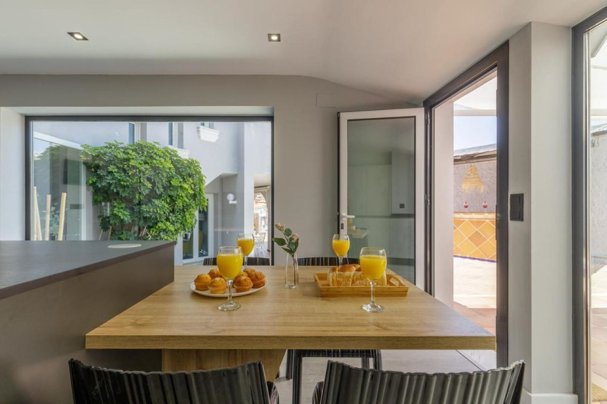 Vrijstaande Villa in Málaga Este-9