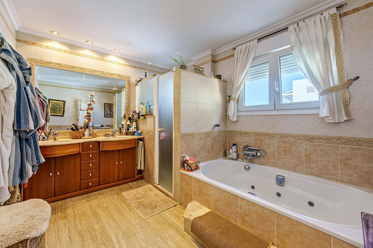Huis te koop in Málaga Este | 6 slaapkamers H5066638