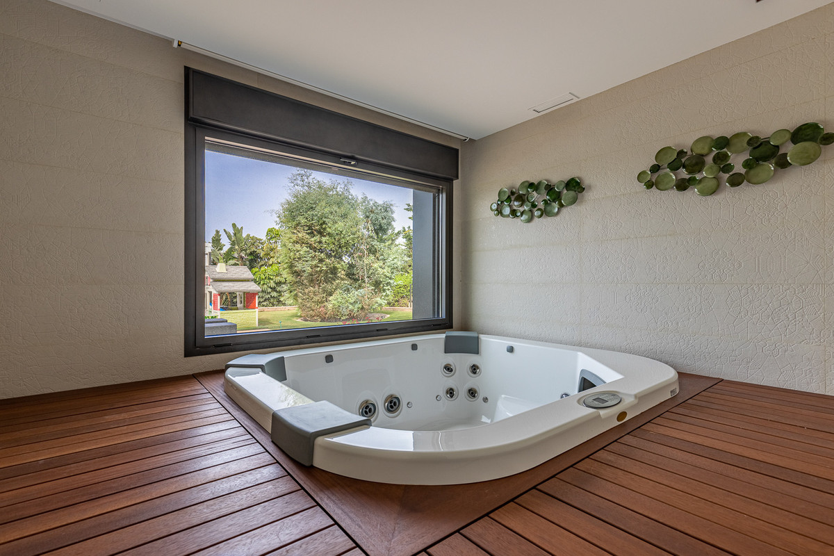 Huis te koop in Málaga Este | 8 slaapkamers H5111920