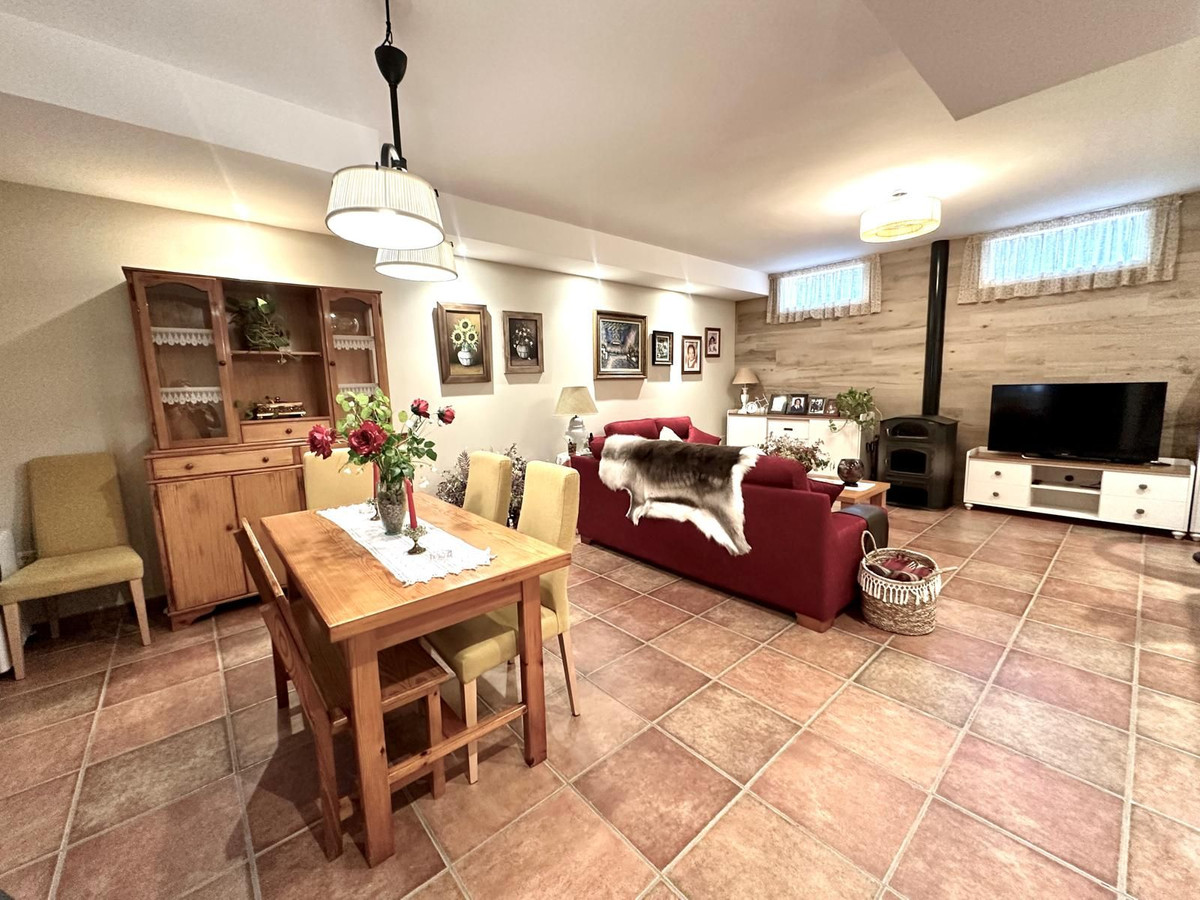 Property main view 40