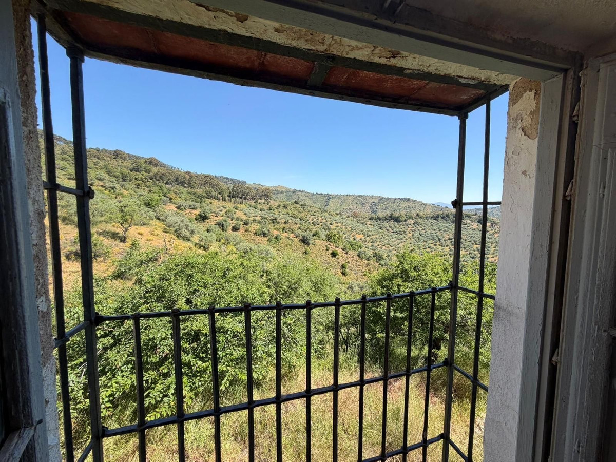 Huis te koop in Málaga Este | 8 slaapkamers H5411575