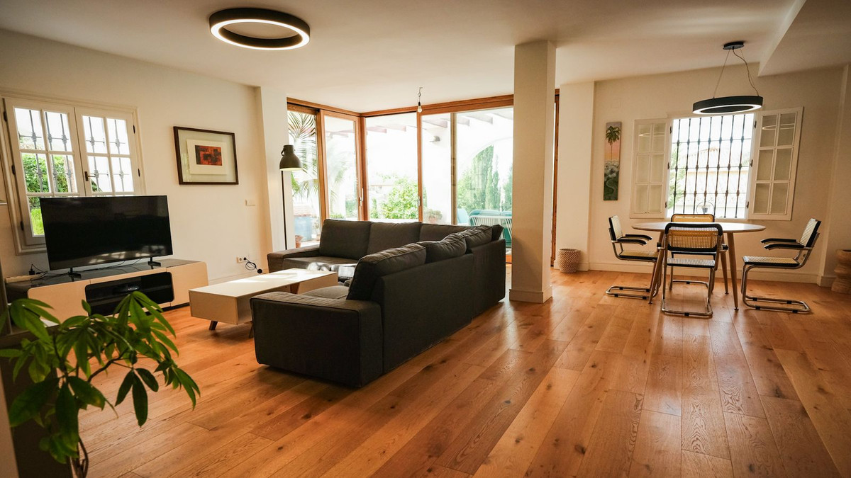 Huis te koop in Málaga Este | 6 slaapkamers H5498266