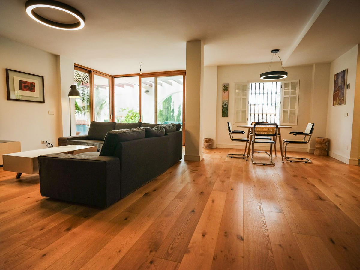 Huis te koop in Málaga Este | 6 slaapkamers H5498266