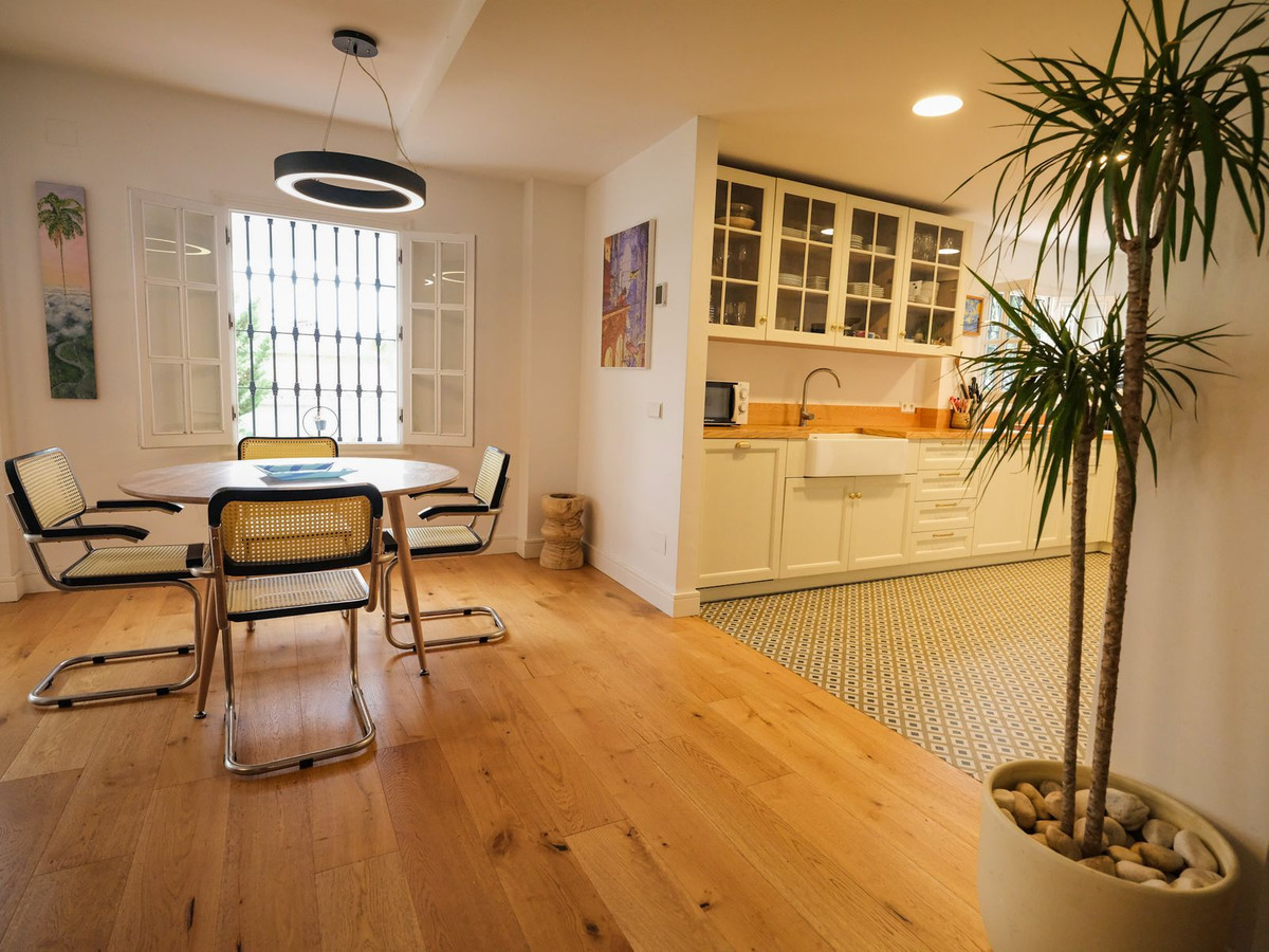 Huis te koop in Málaga Este | 6 slaapkamers H5498266