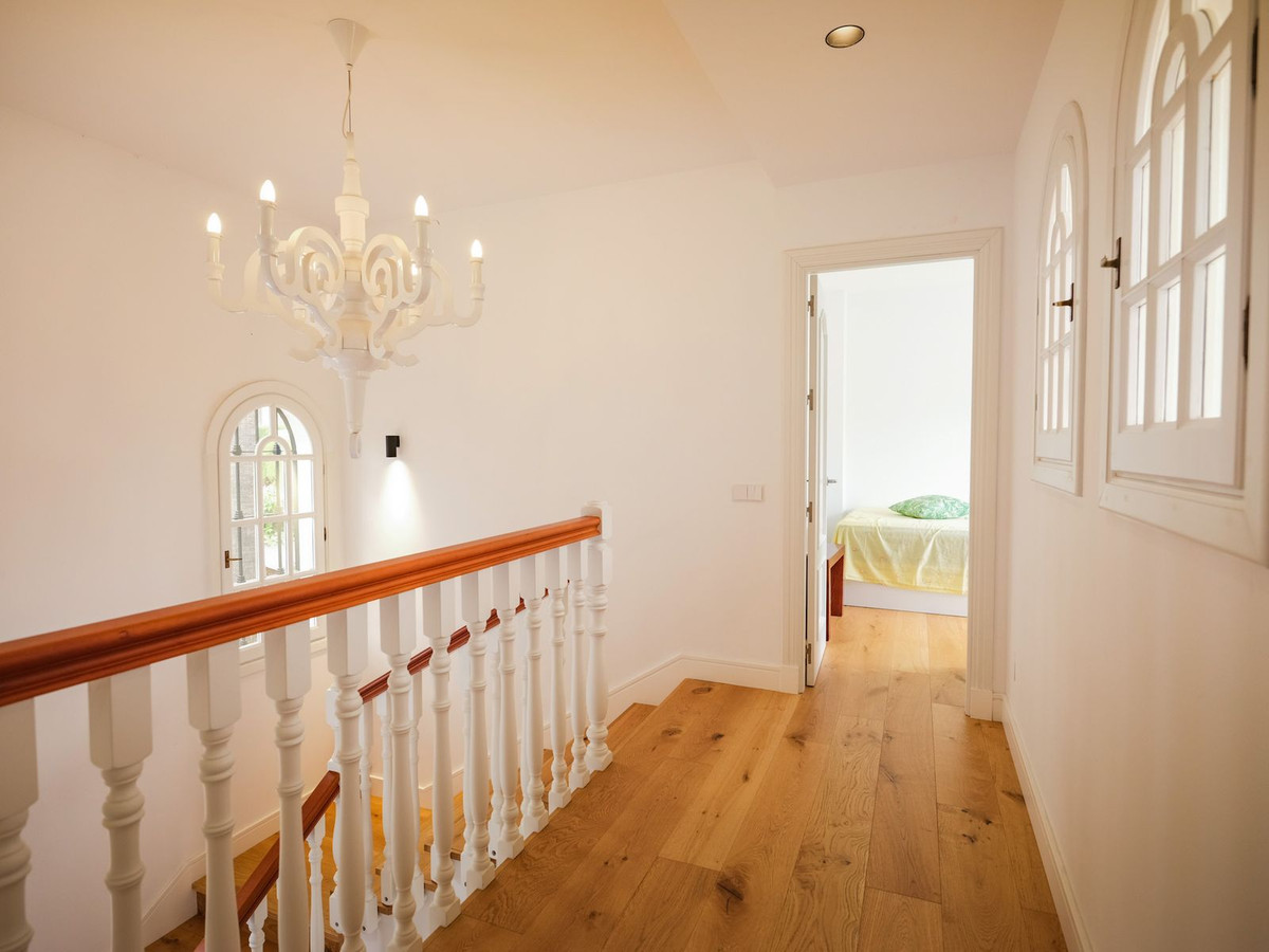Huis te koop in Málaga Este | 6 slaapkamers H5498266