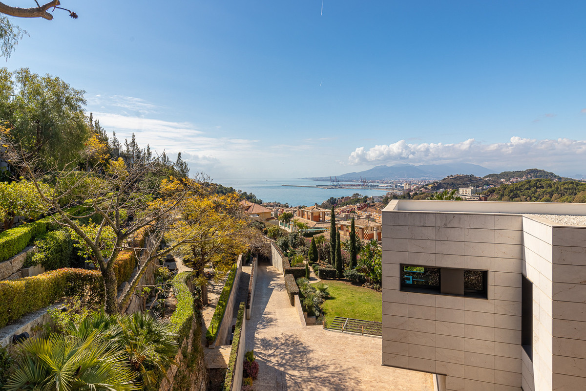 Huis te koop in Málaga Este | 8 slaapkamers H5508232