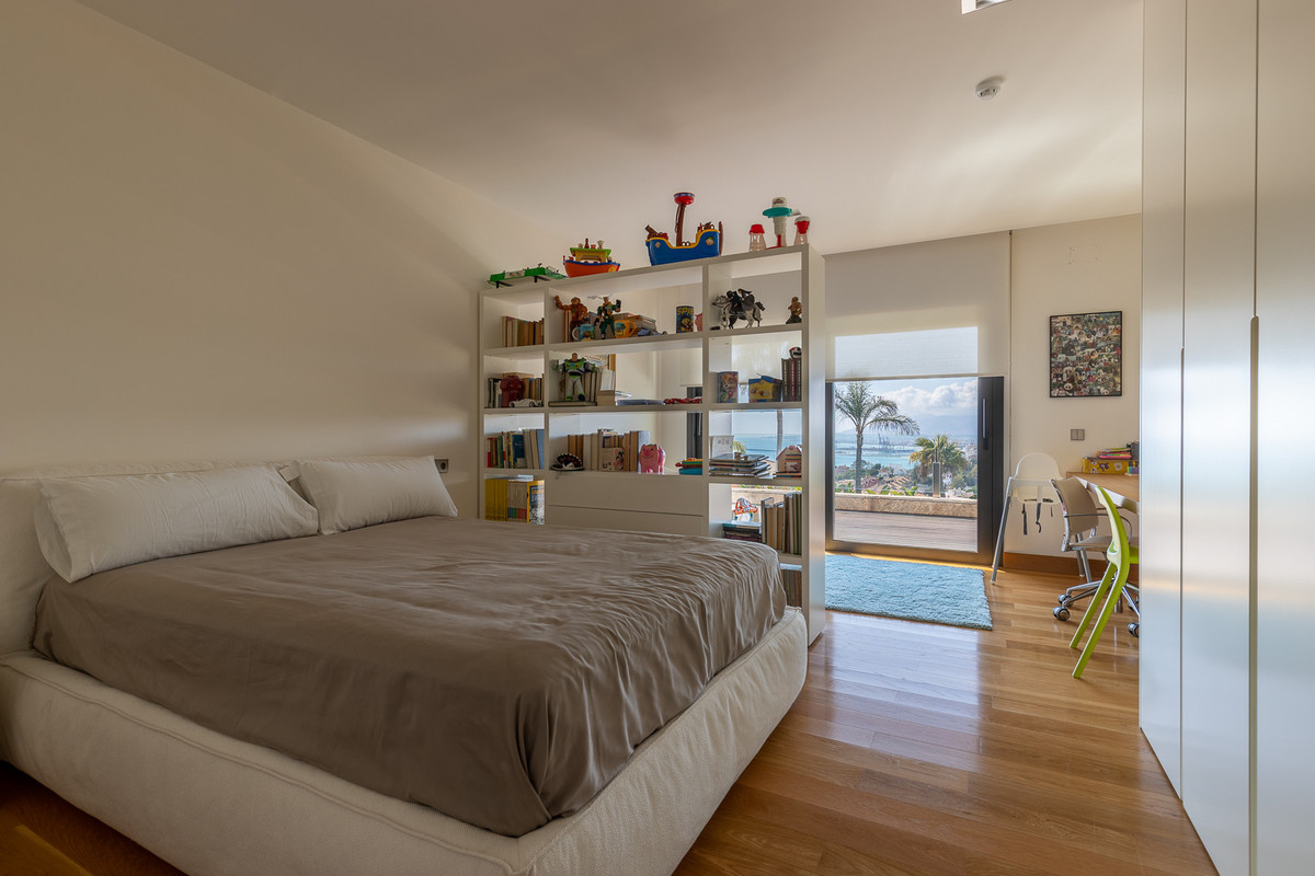 Huis te koop in Málaga Este | 8 slaapkamers H5508232