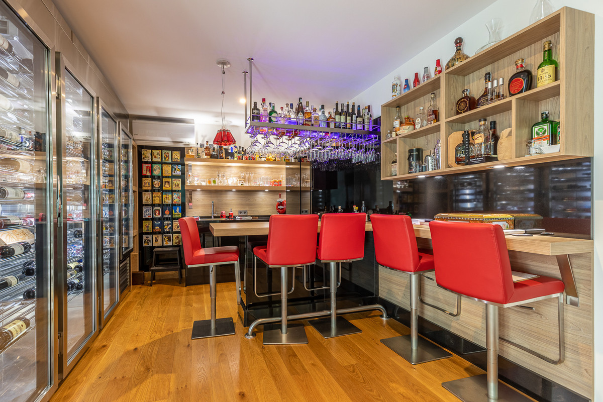 Huis te koop in Málaga Este | 8 slaapkamers H5508232