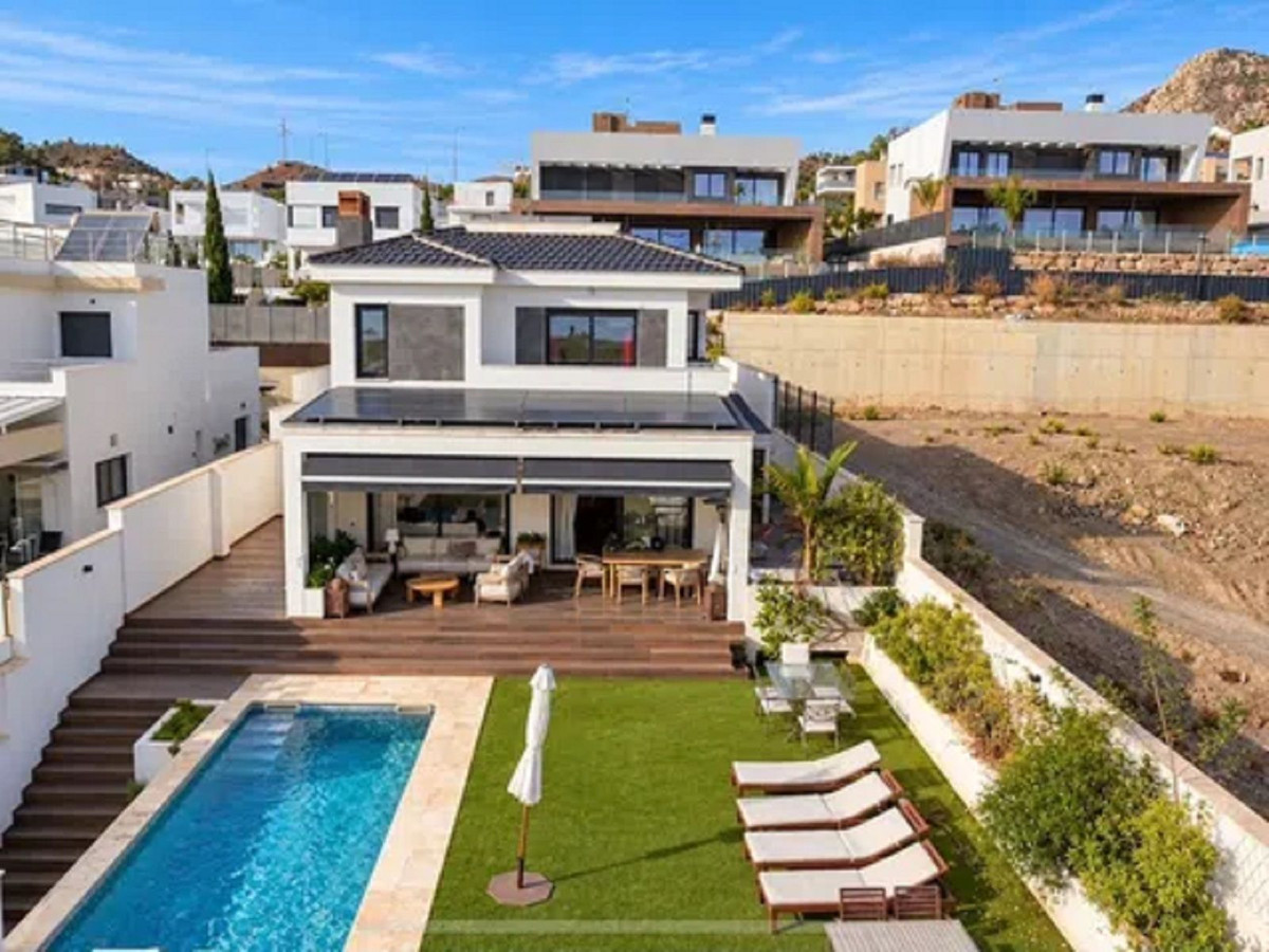 Huis te koop in Málaga Este | 5 slaapkamers H5521006