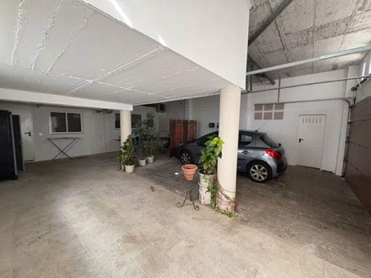 Huis te koop in Málaga Este | 5 slaapkamers H5521006