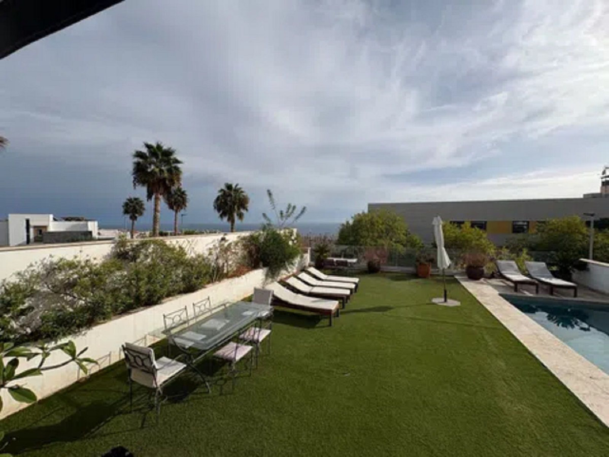 Huis te koop in Málaga Este | 5 slaapkamers H5521006