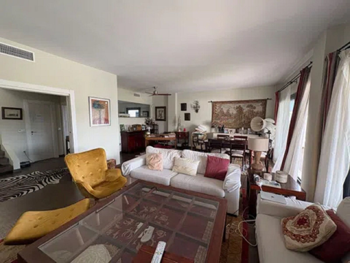 Huis te koop in Málaga Este | 5 slaapkamers H5521006
