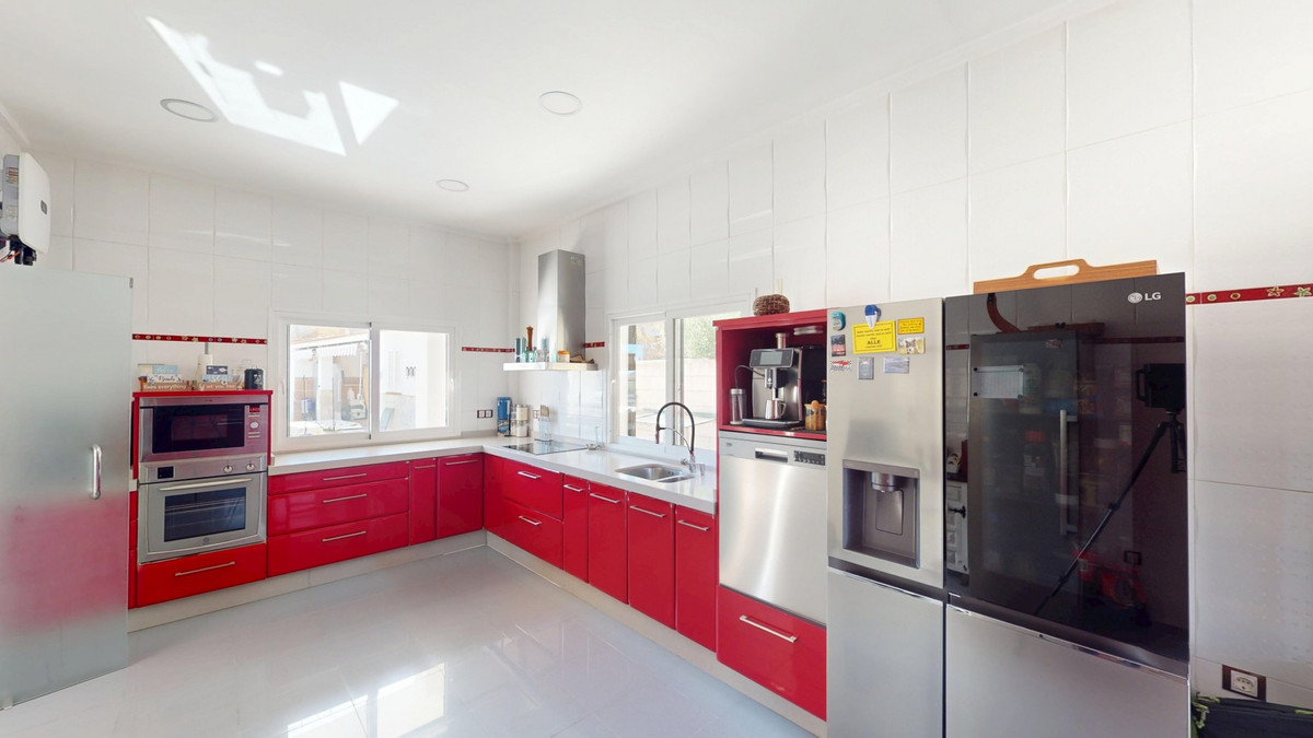 Huis te koop in Moclinejo | 4 slaapkamers H5220292