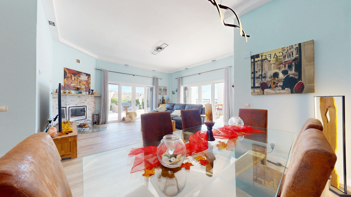 Huis te koop in Moclinejo | 4 slaapkamers H5220292