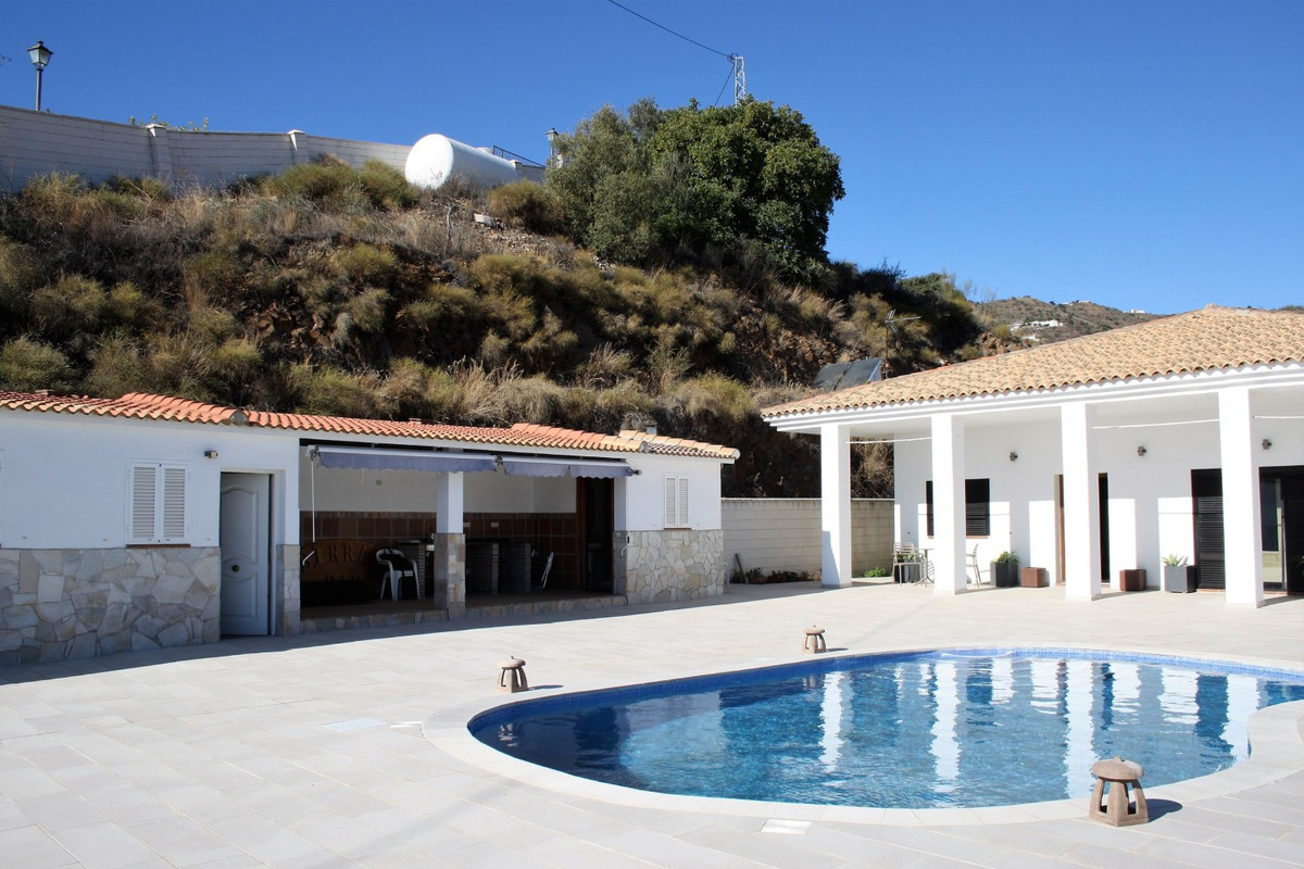 Huis te koop in Moclinejo | 4 slaapkamers H5220292