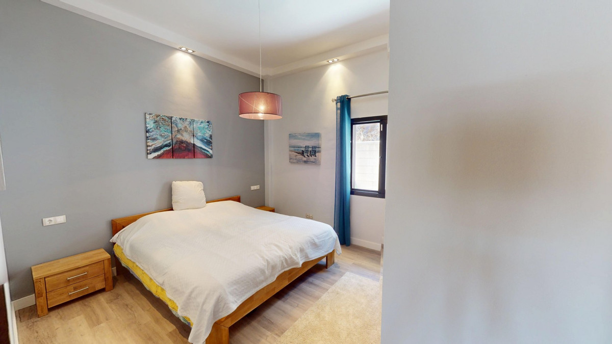 Huis te koop in Moclinejo | 4 slaapkamers H5220292