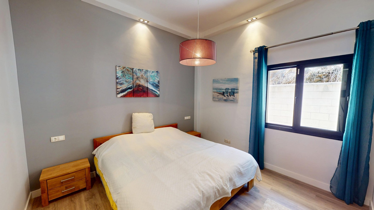 Huis te koop in Moclinejo | 4 slaapkamers H5220292