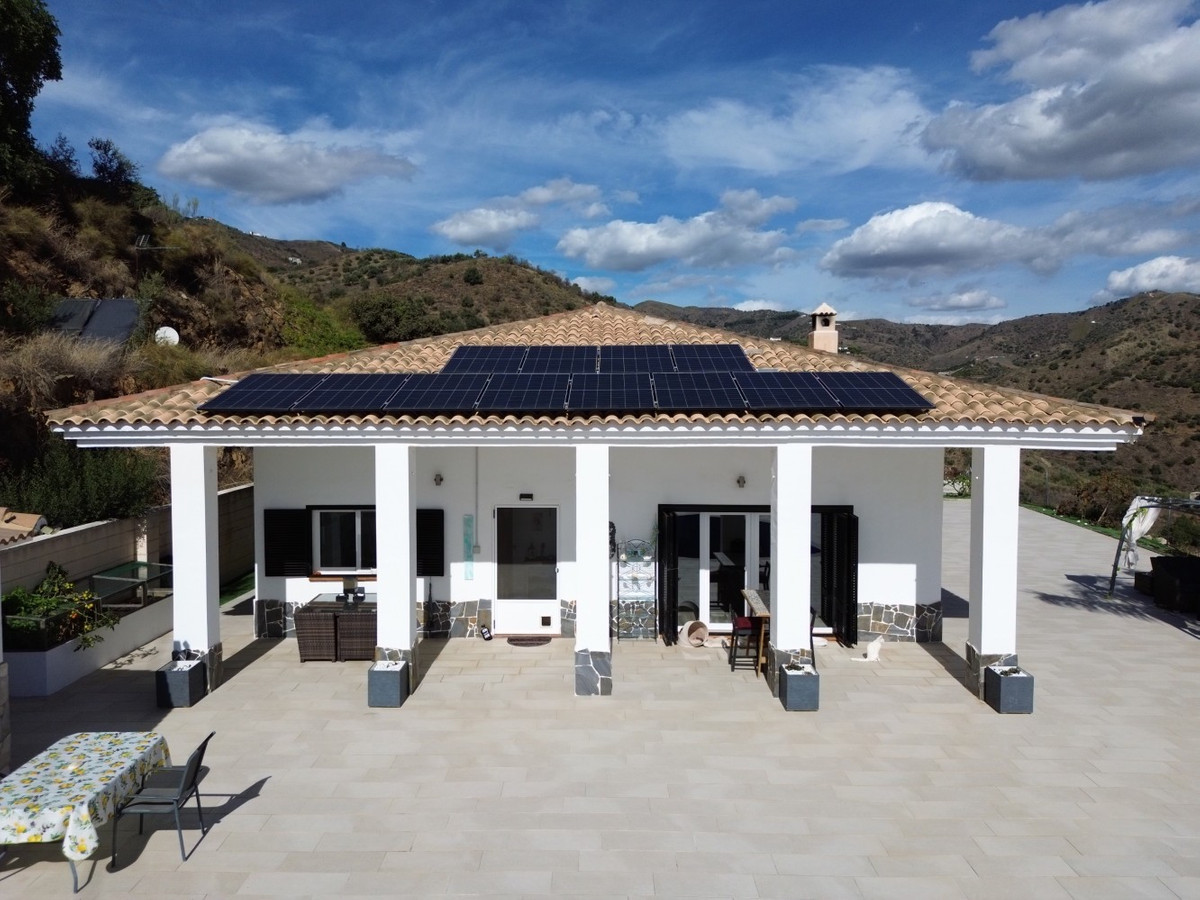 Huis te koop in Moclinejo | 4 slaapkamers H5220292