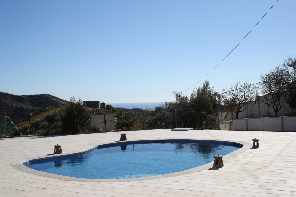 Huis te koop in Moclinejo | 4 slaapkamers H5220292