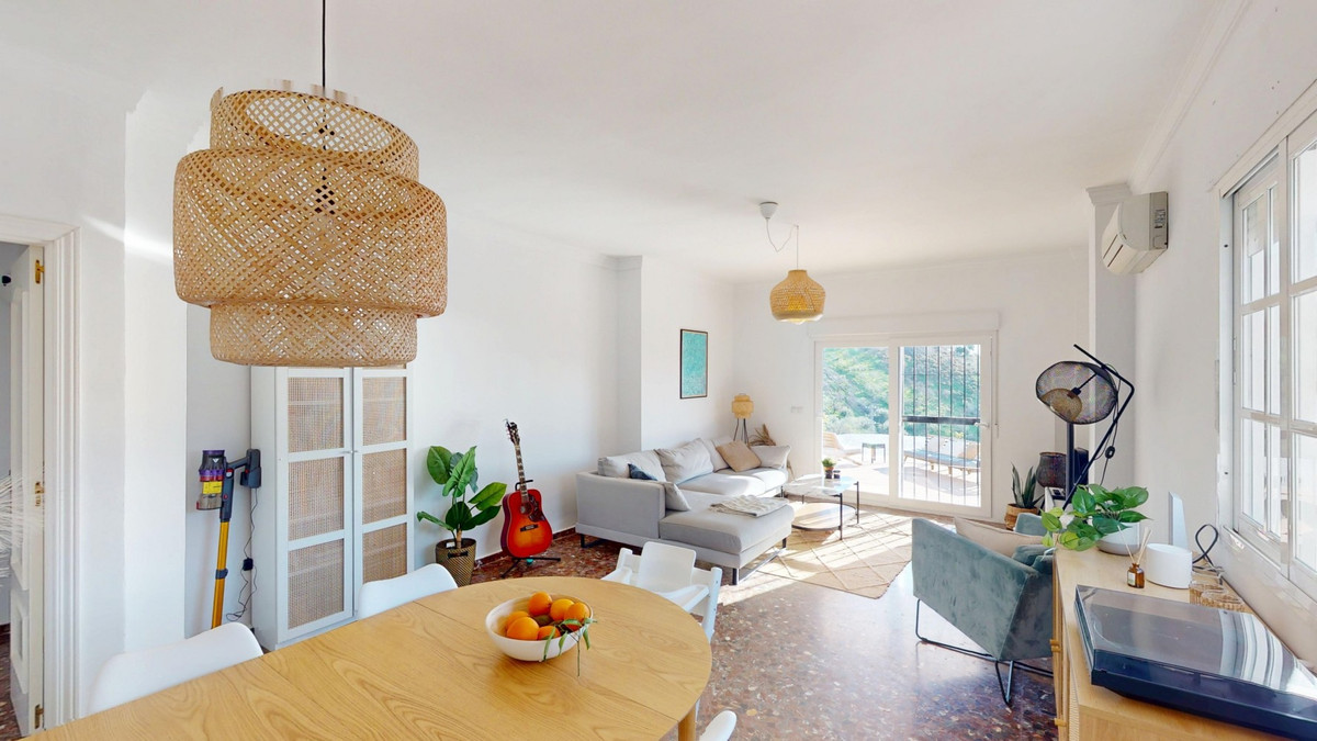 Huis te koop in Moclinejo | 2 slaapkamers H5294917