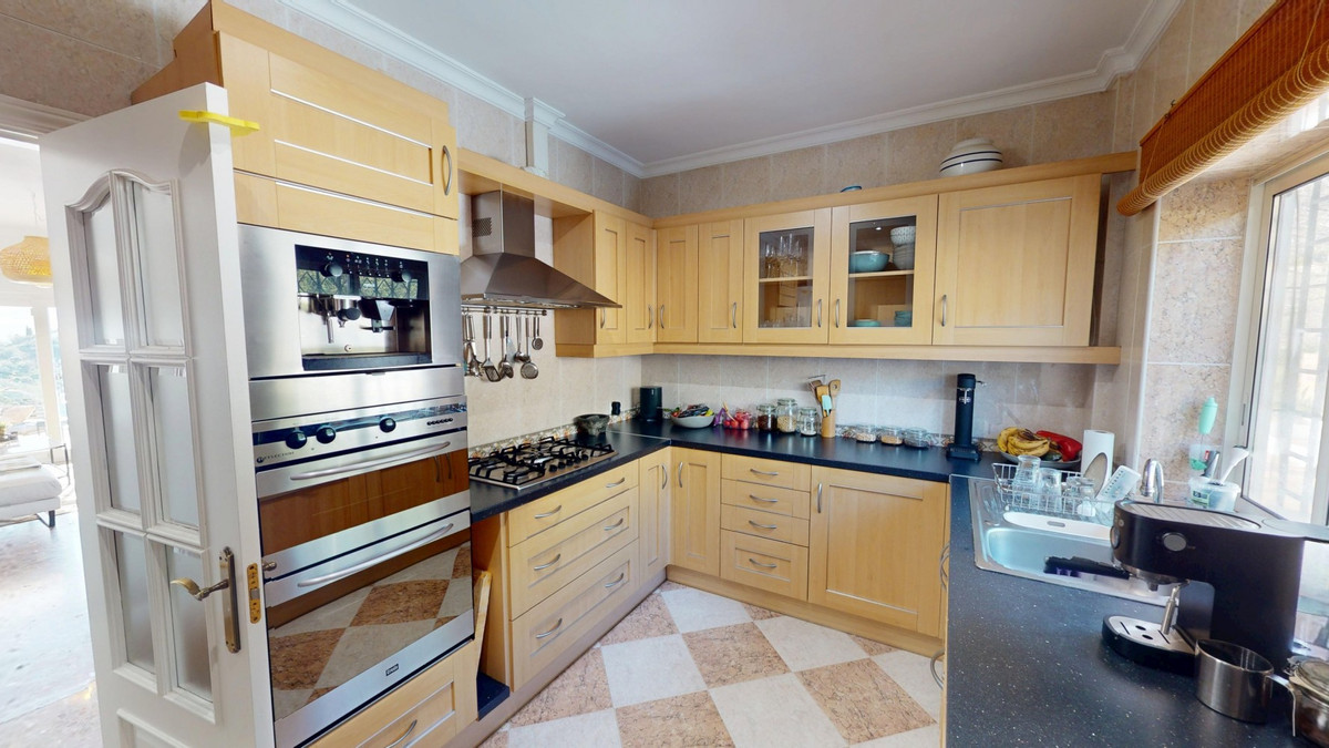 Huis te koop in Moclinejo | 2 slaapkamers H5294917