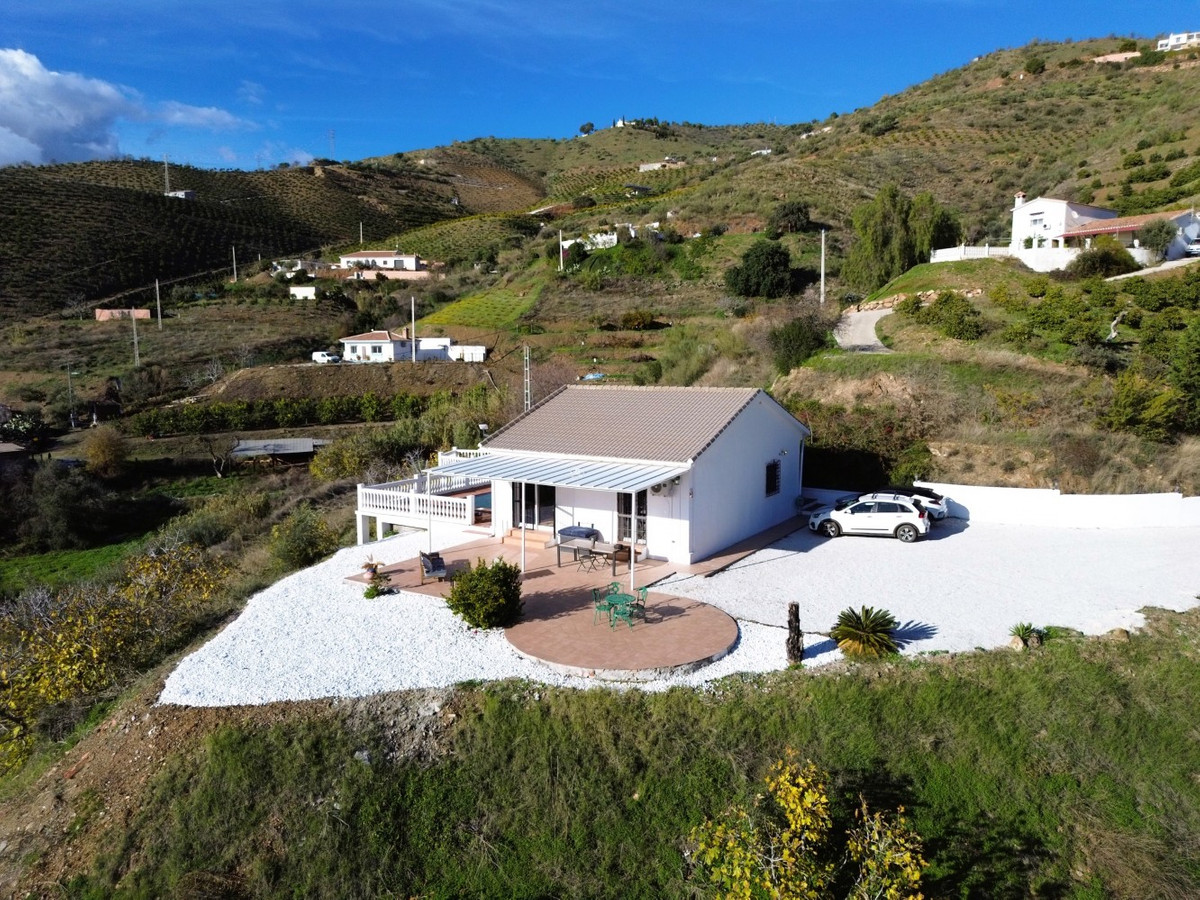 Huis te koop in Moclinejo | 2 slaapkamers H5294917