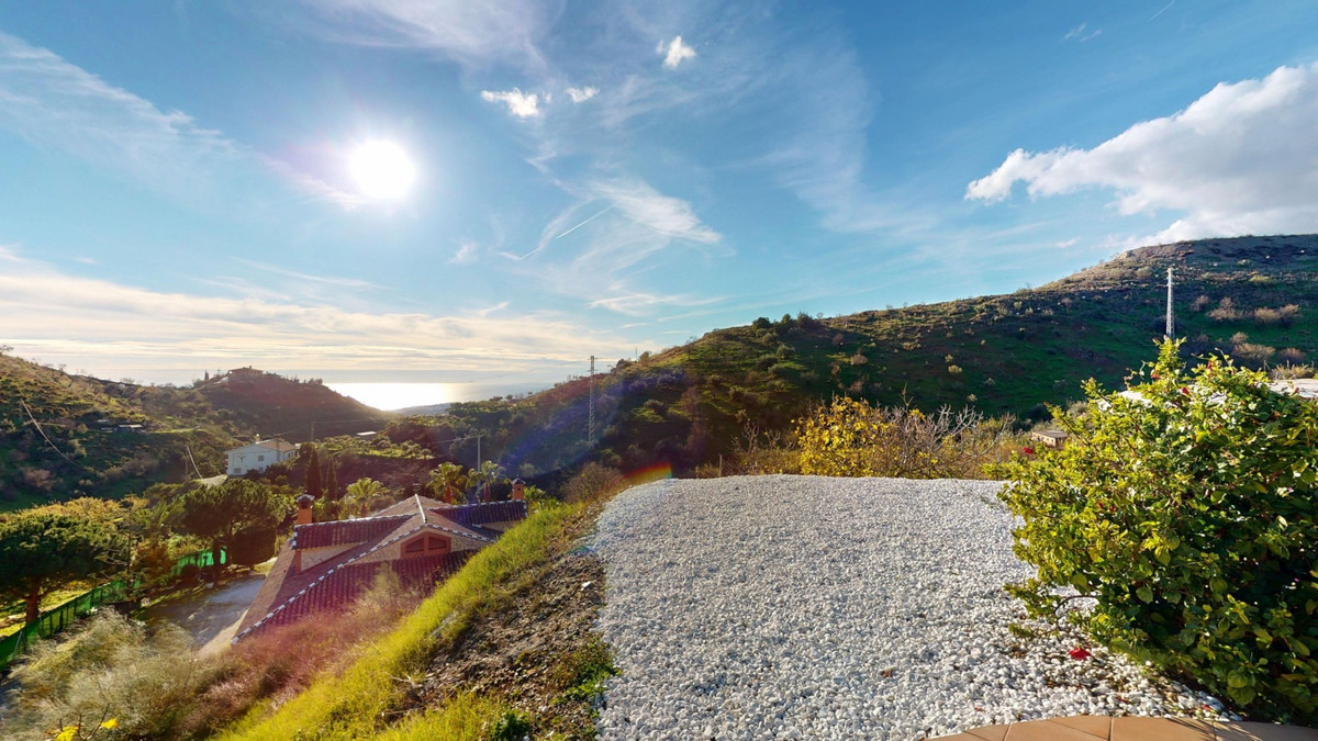 Huis te koop in Moclinejo | 2 slaapkamers H5294917