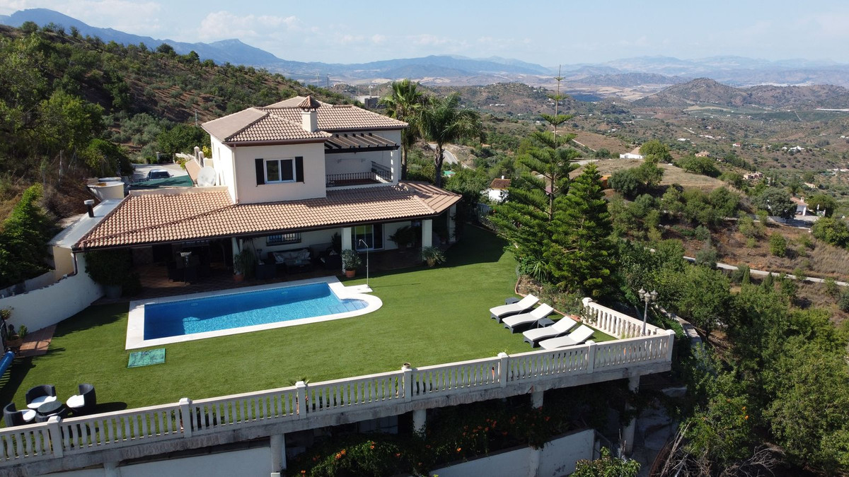 Finca - Cortijo te koop in Monda | 8 slaapkamers H4330522