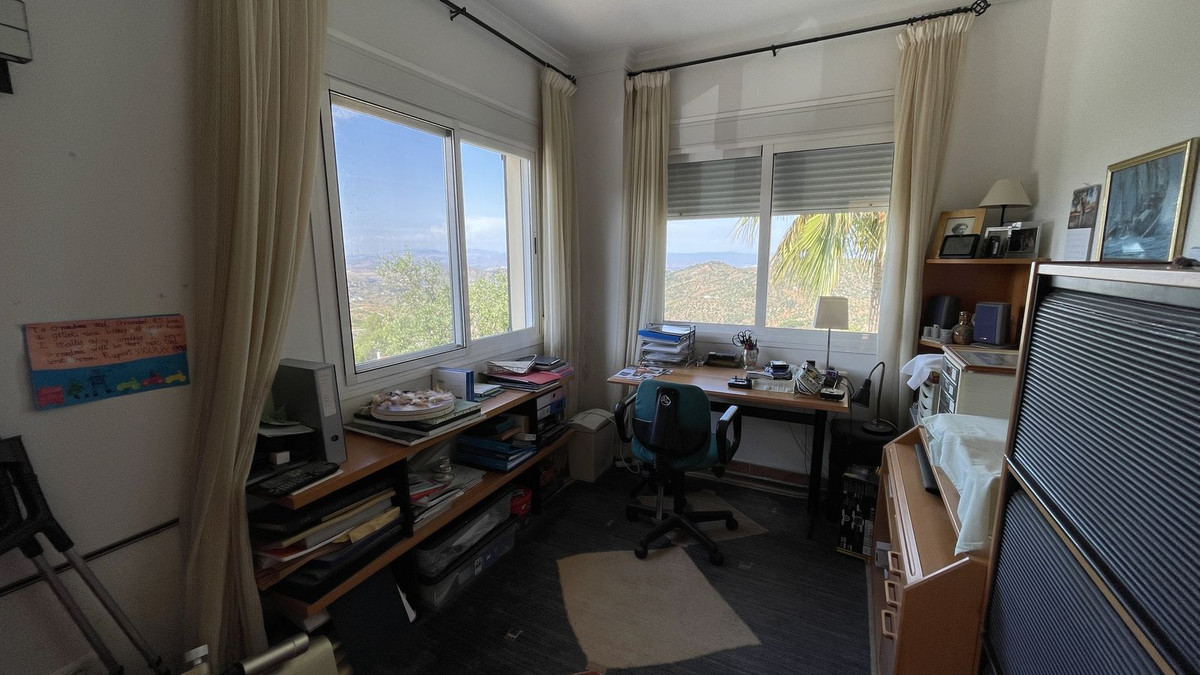 Finca - Cortijo te koop in Monda | 8 slaapkamers H4330522