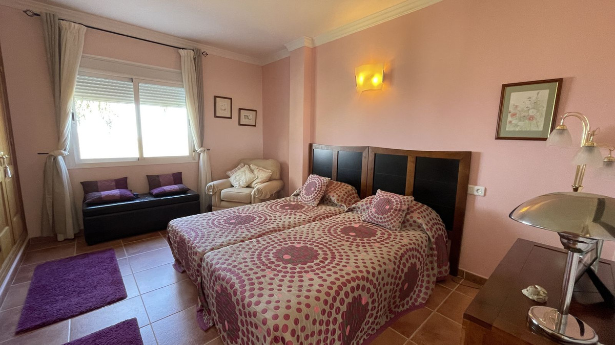 Finca - Cortijo te koop in Monda | 8 slaapkamers H4330522