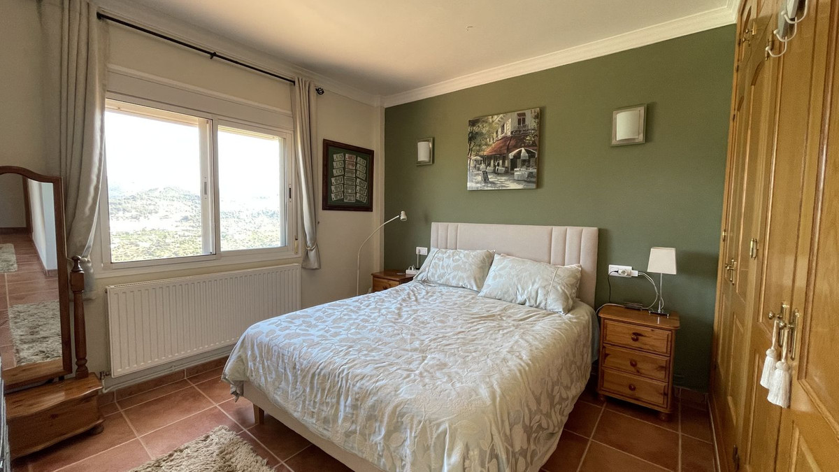 Finca - Cortijo te koop in Monda | 8 slaapkamers H4330522