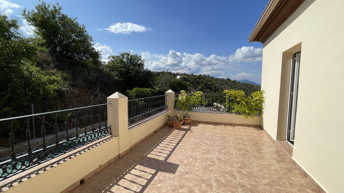 Finca - Cortijo te koop in Monda | 8 slaapkamers H4330522