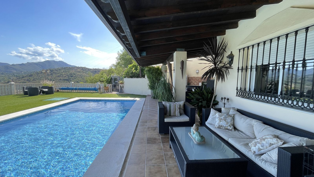 Finca - Cortijo te koop in Monda | 8 slaapkamers H4330522