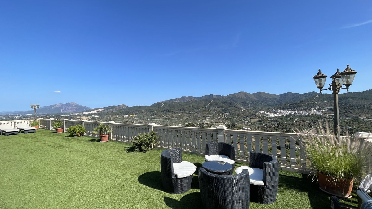 Finca - Cortijo te koop in Monda | 8 slaapkamers H4330522