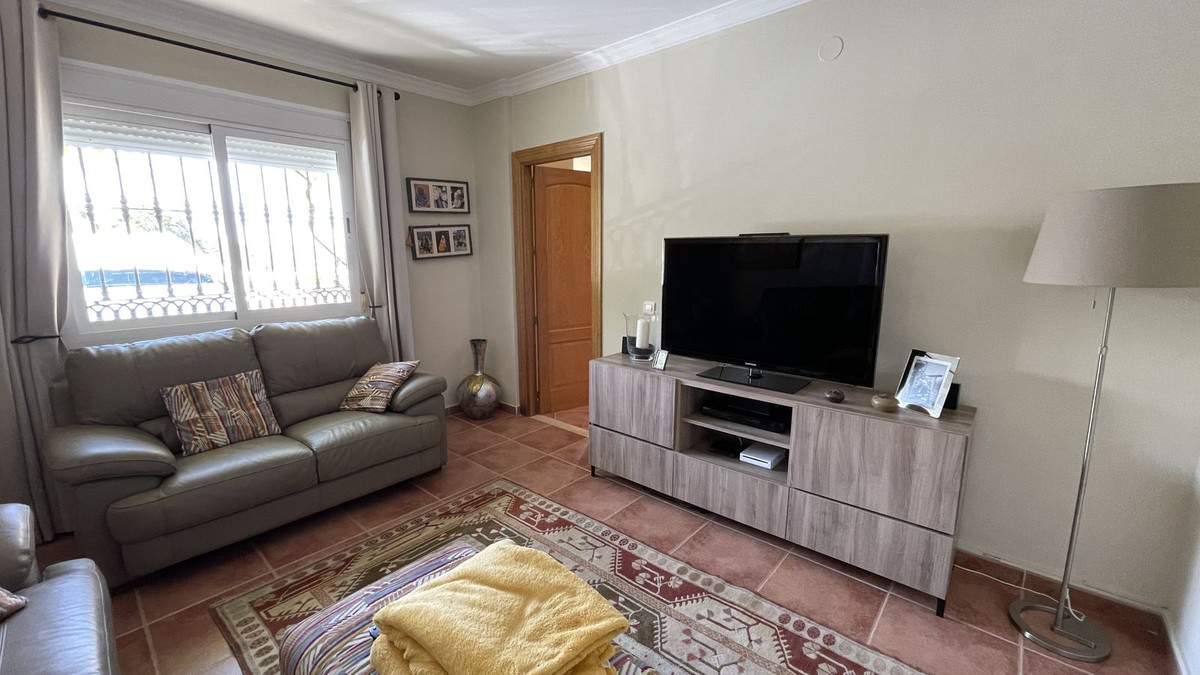 Finca - Cortijo te koop in Monda | 8 slaapkamers H4330522