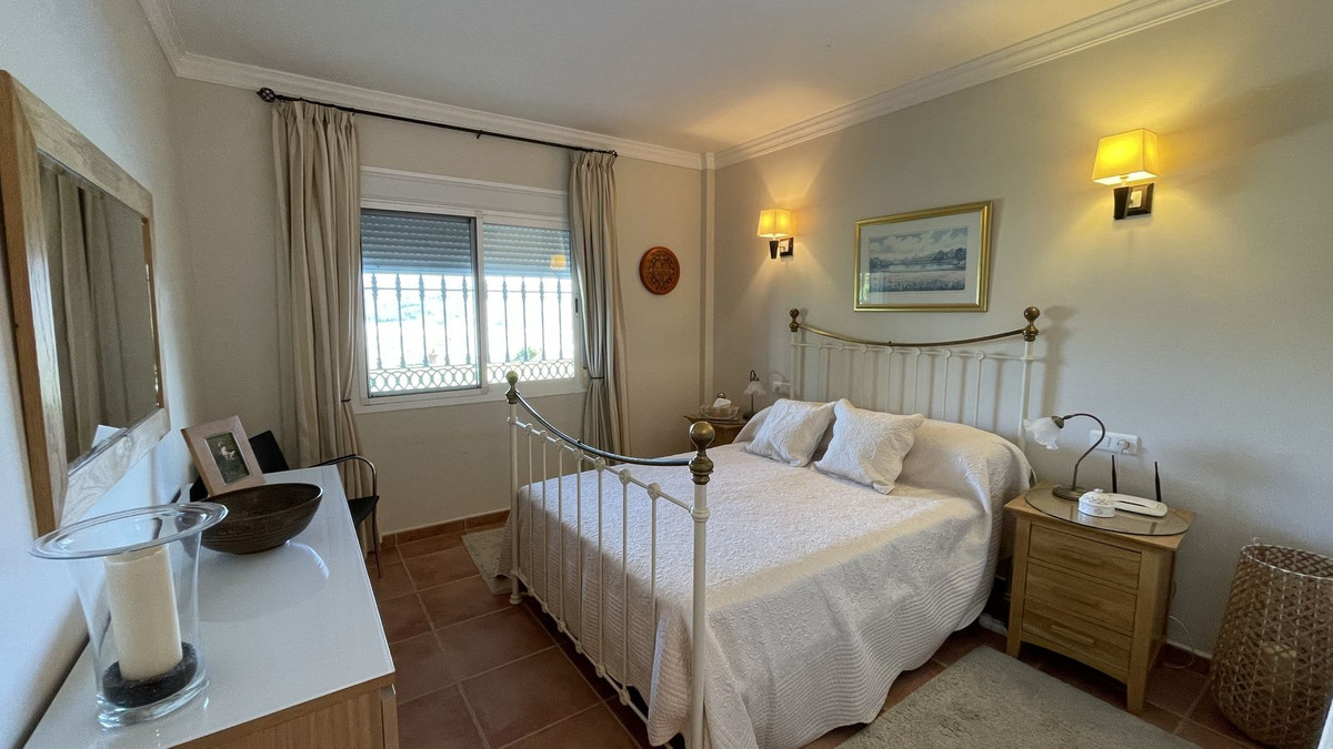 Finca - Cortijo te koop in Monda | 8 slaapkamers H4330522