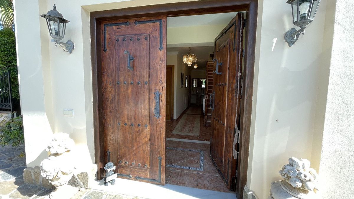 Finca - Cortijo te koop in Monda | 8 slaapkamers H4330522