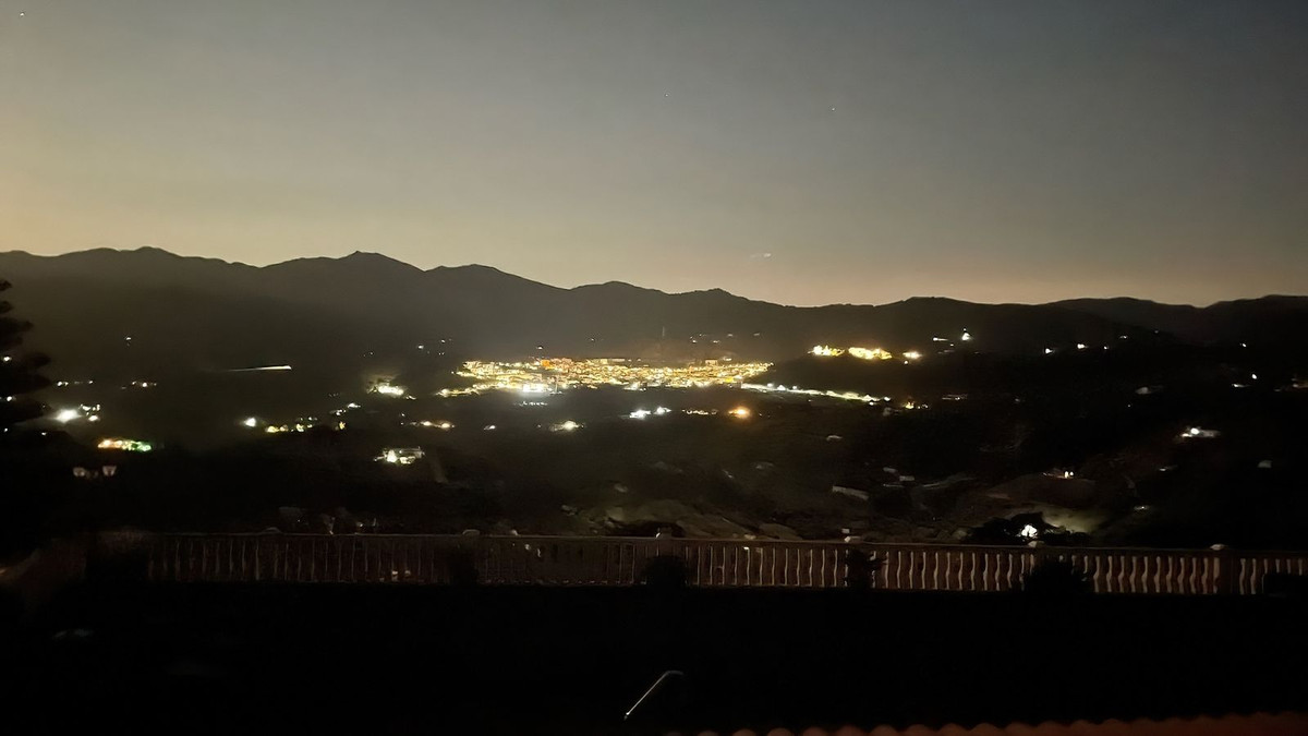 Finca - Cortijo te koop in Monda | 8 slaapkamers H4330522