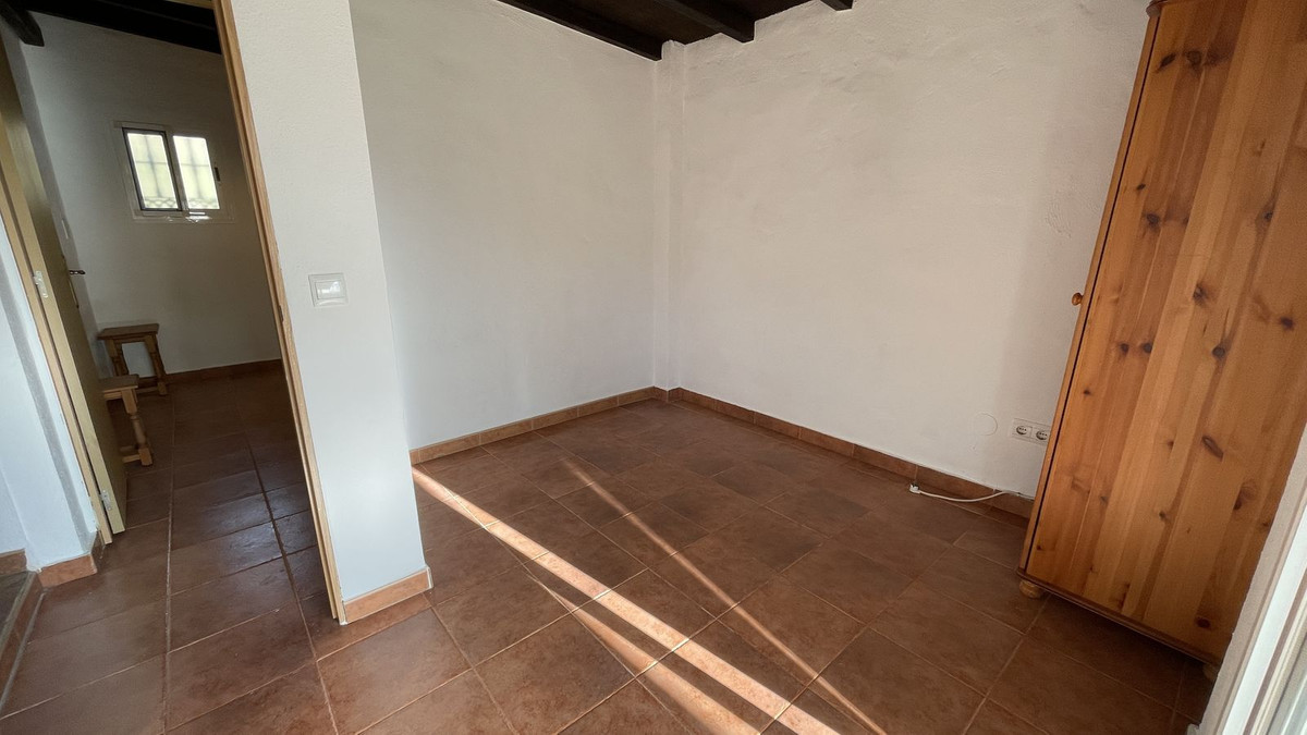 Finca - Cortijo te koop in Monda | 8 slaapkamers H4330522