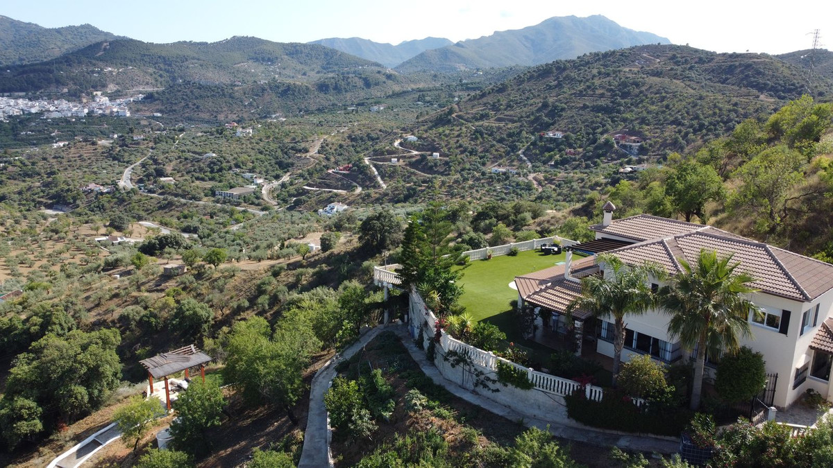 Finca - Cortijo te koop in Monda | 8 slaapkamers H4330522
